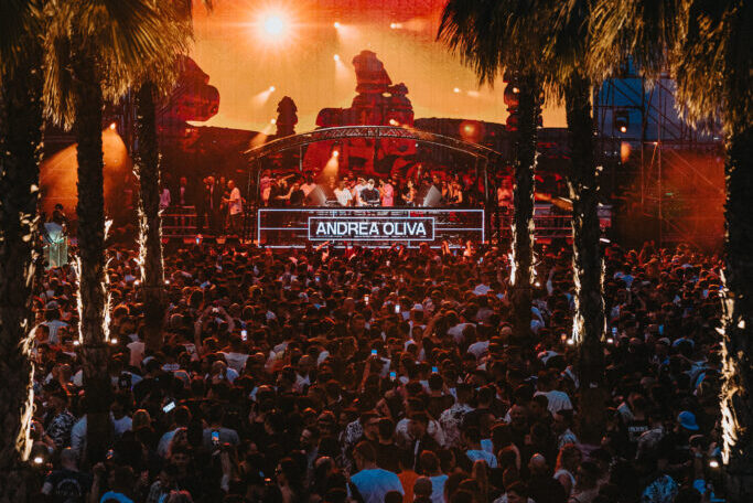 SpaceRiccione_CarlCox_@chri_torre-16-683x1024