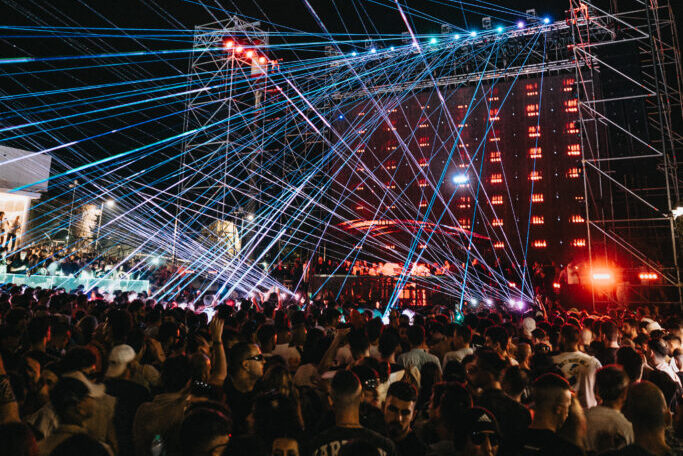 SpaceRiccione_CarlCox_@chri_torre-45-683x1024